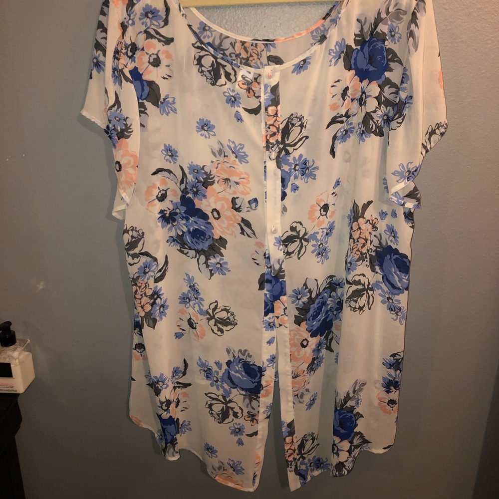 Shirt - Picture 2 of 3